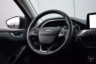 Ford Focus Wagon Wagon 1.5 EcoBlue Titanium Business | Automaat | Trekhaak | Apple CarPlay | Climate / 27