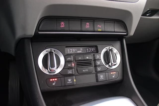 Audi Q3 2.0 TFSI quattro Pro Line | S-tronic Automaat | Panoramadak | 211 pk | Stoelverwarming | Climate control | Navi | Xenon | Bluetooth | 18 inch | PDC | Quattro / 27