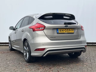 Ford Focus 1.5 ST-Line 1e Eigenaar Nav/Cruise 18 Inch Pdc NL-Auto UITSTRALING! / 12