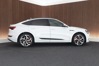Audi e-tron Sportback 55 408pk quattro S edition 95 kWh SOH 91% Luchtvering 360Camera Nachtzicht Keyless Adaptive cruise / 10