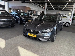 SEAT Leon 1.5 eTSi DSG 150pk FR Bns. Intense KEYLESS/CAMERA/VIRTUAL/18INCH/WINTERPACK / 19