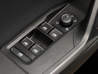 SEAT Leon Sportstourer 1.5 eTSI FR Business Intense 150 PK Schuif-Kantel Dak | NL-Auto | Camera | Beats Audio | Virtual Cockpit / 33