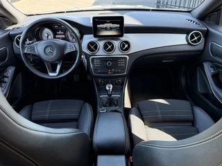 Mercedes-Benz CLA Shooting Brake 180 Lease Edition Navi / Clima / Lm Velgen / Half Leer / PDC / 46