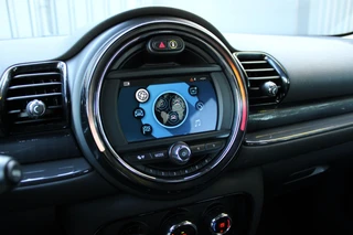 MINI Clubman 1.5 One Chili Serious Business Automaat, Keyless, Navigatie, Applecarpl./Andr. Auto, Climate/Cruise Control / 16