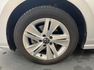 Volkswagen Golf 1.0tsi life 81kW / 19