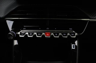 Peugeot 208 1.2 Hybrid e-DCS6 Style 110 PK | Automaat | Parkeersensor | Airco | Android auto / Apple Carplay | Cruise Control | Bluetooth | Nieuw uit voorraad leverbaar / 22