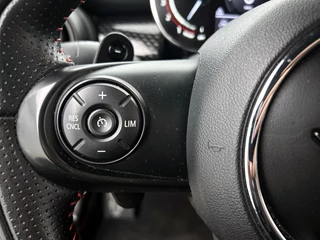 Mini Mini 2.0 John Cooper Works | Camera | Stoelverw. | Navi | Cruise Control | Harman/Kardon / 15