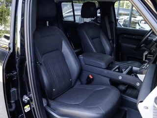 Land Rover Defender 110 P400e SE | 28.900 km | BTW auto | SOH 95,1% / 13