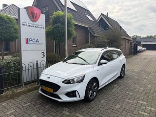 Ford Focus Wagon 1.0 EcoBoost ST Line Business / 6