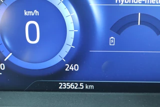 Ford Focus Wagon 125PK HYBRID TITANIUM-X VIRTUAL-COCKPIT B&O AUDIO CLIMA P-SENSOREN 17"LMV LED CAMERA WINTERPACK NL-AUTO / 18