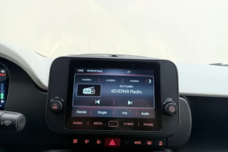 Fiat Panda 1.0 Hybrid Pandina Cross | DEMO | Tot 8 jaar garantie | Airco | Apple Carplay/Android Auto | Bluetooth | Cruise control | DAB+ | Lichtmetalen velgen | Parkeersensoren | Hoge zit / 19