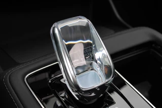 Volvo XC90 2.0 T8 Plug-in hybrid AWD Plus Bright  | Luchtvering | BLIS | Panoramadak | 360 Camera / 29