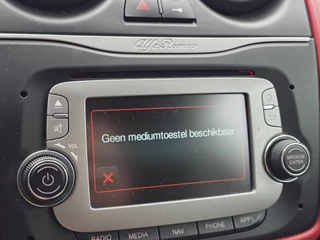Alfa Romeo MiTo 1.4 T Exclusive NAVI TEL LM MFSTUUR AUTOMAAT / 20