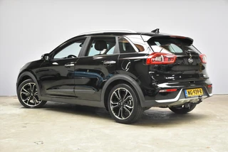 Kia Niro 1.6 GDi Hybrid 141pk DCT6 First Edition Navi | Camera | PDC | Cruise | Trekhaak | LMV / 8