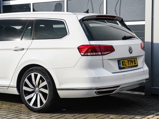 Volkswagen Passat Variant 1.4 TSI GTE Connected Series Camera | Full LED | App-connect | Comfortstoelen | PDC v+a | / 23