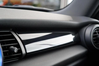 Mini Mini 1.5 Cooper Chili Serious Business | 1e eigenaar | Volledig onderhouden | Climate Control | LED | Cruise Control | Bluetooth | 18 inch | Navigatie | Comforttoegang | / 22