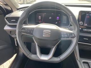 SEAT Leon 1.0 eTSI 110pk DSG-7 Style | Trekhaak wegklapbaar / 19