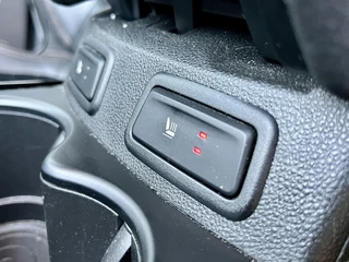 Renault Kadjar 1.3 TCe 140 EDC Intens  | Trekhaak | Leer | Elektrische Stoelen | All Seasons | Stoelverwarming | Navigatie | Climate Control | Reservewiel | Apple CarPlay/Android Auto / 10