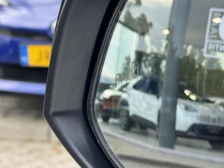 Toyota RAV4 2.5 Plug-in Hybrid AWD BI-TONE PLUS JBL-AUDIO NAVI HEAD-UP BLIND SPOT 360° CAMERA STOEL/STUURVERW EL-KLEP APPLE/ANDROID 1500KG TREKGEW KLASSE 3 ALARM 4S-BANDEN / 36