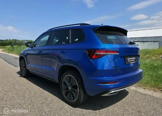 Skoda Karoq 1.5 TSI ACT Sportline / Trekh. / Carplay / Navi / 2
