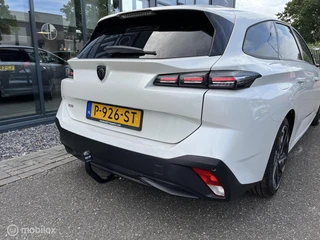 Peugeot 308 SW 1.2 PT Business 110 PK NAVI/CLIMA/TREKHAAK / 20