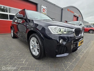 BMW X3 xDrive20i High Executive / 10