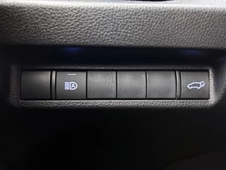 Toyota RAV4 2.5 Hybrid Dynamic | Camera | Navi | Cruise Control | Stoelverwarming | Electrische Stoelen / 32