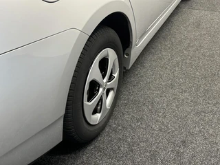 Toyota Prius 1.8 Plug-in Aspiration LEER NAVI CAMERA CRUISE. / 14