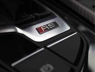 Audi A4 Avant RS4  | RS Dynamic | Pano | B&O | Massage / 76