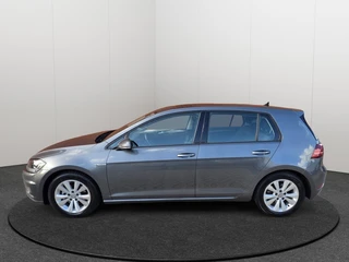 Volkswagen Golf 1.5 TSI Comfort Line Business | Automaat | Massagestoel | Adaptieve Cruise | Navigatie | Parkeersensoren | Bluetooth | Climate Control / 33