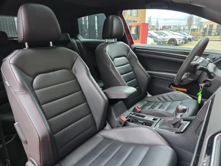 Volkswagen Golf 2.0 TSI GTI Clubsport / 265-360PK / NAP = UNIEK !! / NWE TURBO / PANO / DYNAUDIO / CAMERA / CARPLAY / 19 INCH ! / 27