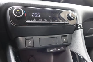 Toyota Yaris 1.5 HYBRID 115 STYLE STOEL-STUUR VERW. DODEHOEK LED KOPLAMPEN KEYLESS PARK.SENSOREN V+A / 21