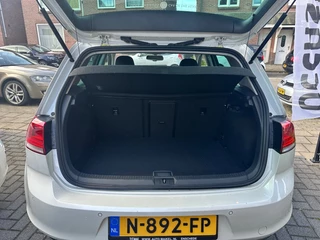 Volkswagen Golf 1.2 TSI HIGHLINE / 8
