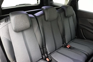 Peugeot 5008 1.2 PureTech Allure Pack Business AUTOMAAT | 7-Zits | Dodehoek Detectie | Navigatie | Achteruitrij Camera | 1e eigenaar / 19