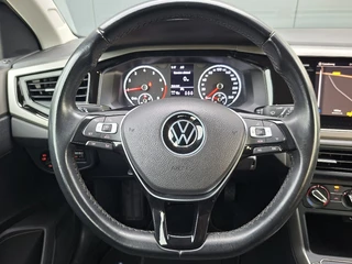 Volkswagen Polo 1.0 TSI Comfortline * Navigatiesysteem * 37.000KM! * Cruise control * LM Velgen * / 34