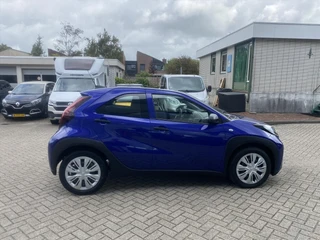 TOYOTA Aygo X 1.0 VVT-i MT 72pk / 7