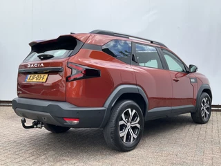 Dacia Bigster 1.2 Mild Hybrid 140 Journey Sleep Pack 360° Trekhaak Carplay / 11