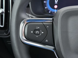 Volvo C40 Recharge Core 69 kWh SOH 93%|VOLVO DEALER ONDERHOUDEN| ACHTERUITRIJCAMERA| PANORAMADAK| STOEL + STUURVERWARMING| RIJKLAARPRIJS INCL. 12 MAANDEN BOVAG GARANTIE| / 29