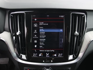 Volvo V60 2.0 T6 Recharge AWD 340PK Inscription | Memory | H&K Audio | Trekhaak / 46
