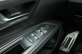 Peugeot 5008 1.2 PureTech Crossway Leer/Alcantara l 360 camera l Schuif-Kanteldak l Focal l Climate control l Cruise Control Adaptief l Full-LED l DAB l Apple Carplay & Android Auto / 22