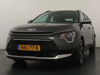 Kia Niro 1.6 GDi PHEV DynamicLine  - Apple Carplay/Android Auto - Adaptieve Cruise Control - Achtruitrijcamera - Naviigatie - Fabrieksgarantie t/m 2032 / 2