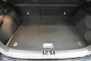 Kia Ceed 1.0 T-GDi 100pk Design Edition / 14