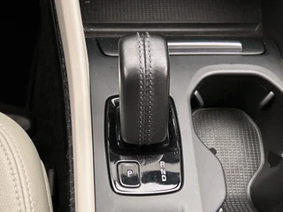 Volvo XC40 1.5 T5 Recharge Inscription 262 PK | Leder | Camera | Carplay | Elek. Kofferklep | / 29