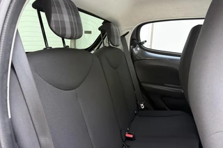 Peugeot 108 1.0 e-VTi Active | 72PK | 5-Deurs | Airco | Bluetooth | Multifunctioneel Stuurwiel | Privacy Glas | Elektrische Ramen Voor / 11