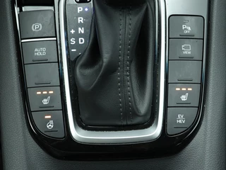 Hyundai IONIQ 1.6 GDi PHEV Comfort Carplay navigatie | Trekhaak | Camera | S / 30