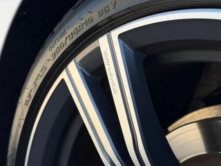 BMW 4-serie Coupé 420i High Executive / Pano / 24