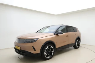 Opel Grandland Electric GS 73 kWh | Stoelverwarming | Verwarmd stuurwiel | Adaptieve Cruise Control | 360° Camera | Panoramisch schuif/kantel dak | Matrix LED koplampen | 20'' Lichtmetalen velgen