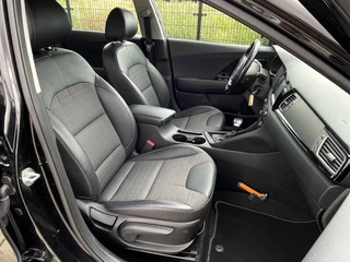 Kia Niro 1.6 GDi Hybrid DynamicLine | Camera | PDC | Carplay | Cruise Control | / 24
