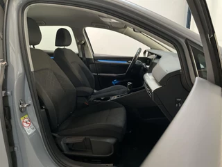 Volkswagen Golf Variant 1.0 TSI 110pk Life Camera DAB+ Navigatie / 11