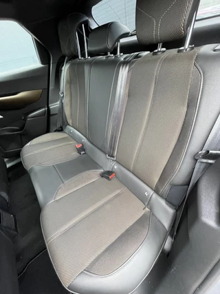 DS DS 3 Crossback 100pk Business (Navigatie - Automatische Airco - 17" incl 4S - Apple Carplay - Parkeersensoren) / 14